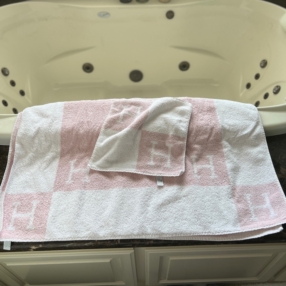 COPY - Hermes Avalon Bath Towel & Wash cloth